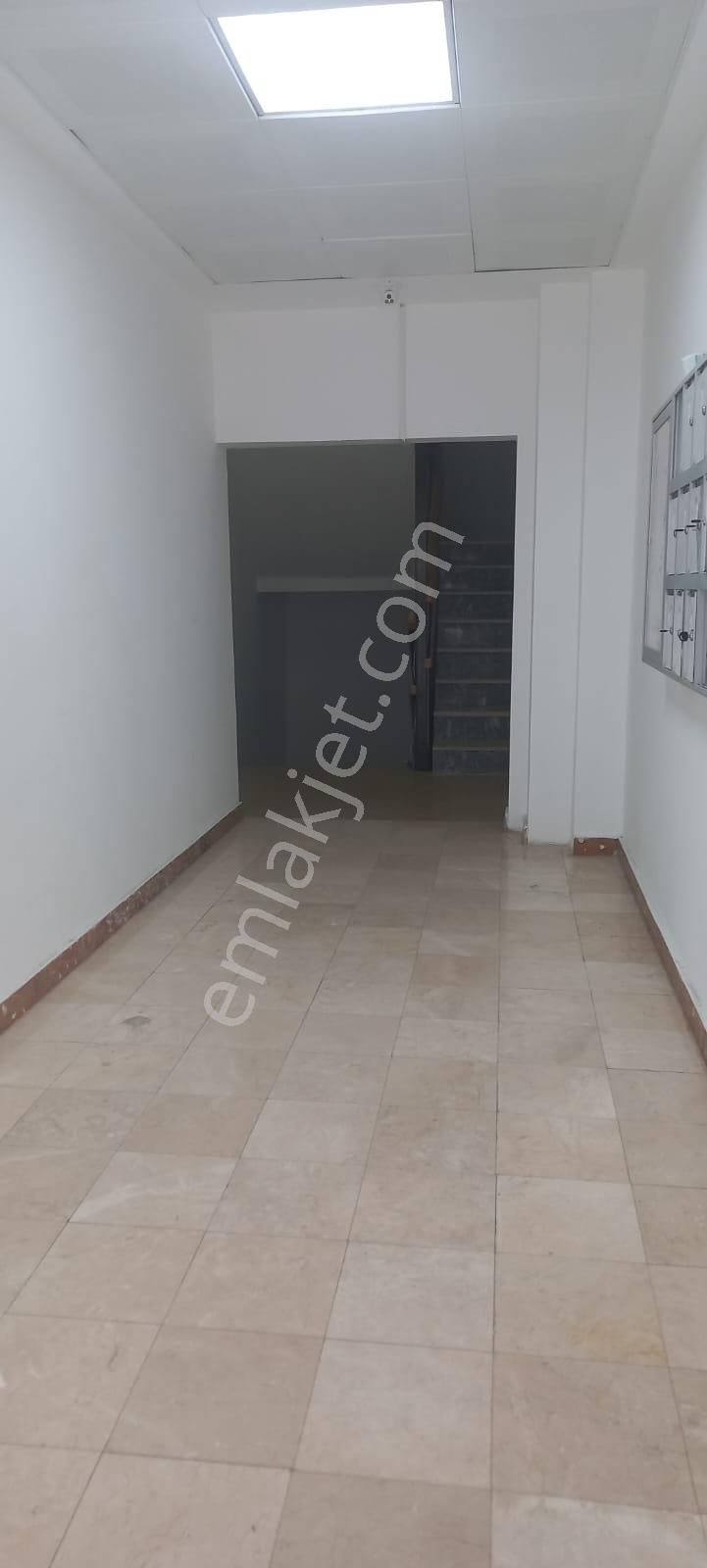 Büyükçekmece Gürpınar Deniz Manzaralı Arsa Parasına Komple Satılık Bina - Görsel 17