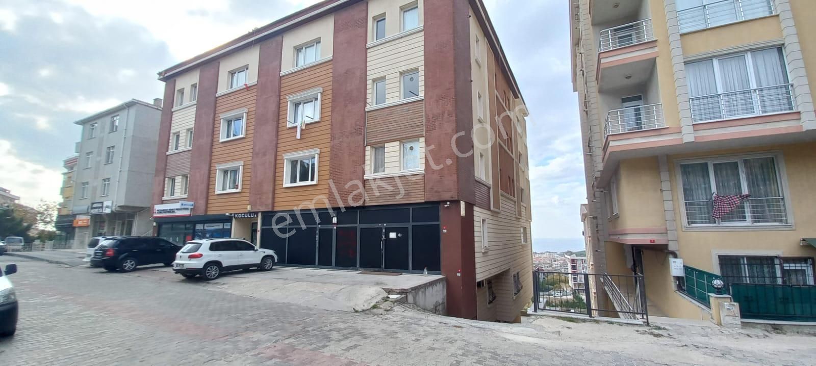 Büyükçekmece Gürpınar Deniz Manzaralı Arsa Parasına Komple Satılık Bina - Görsel 16