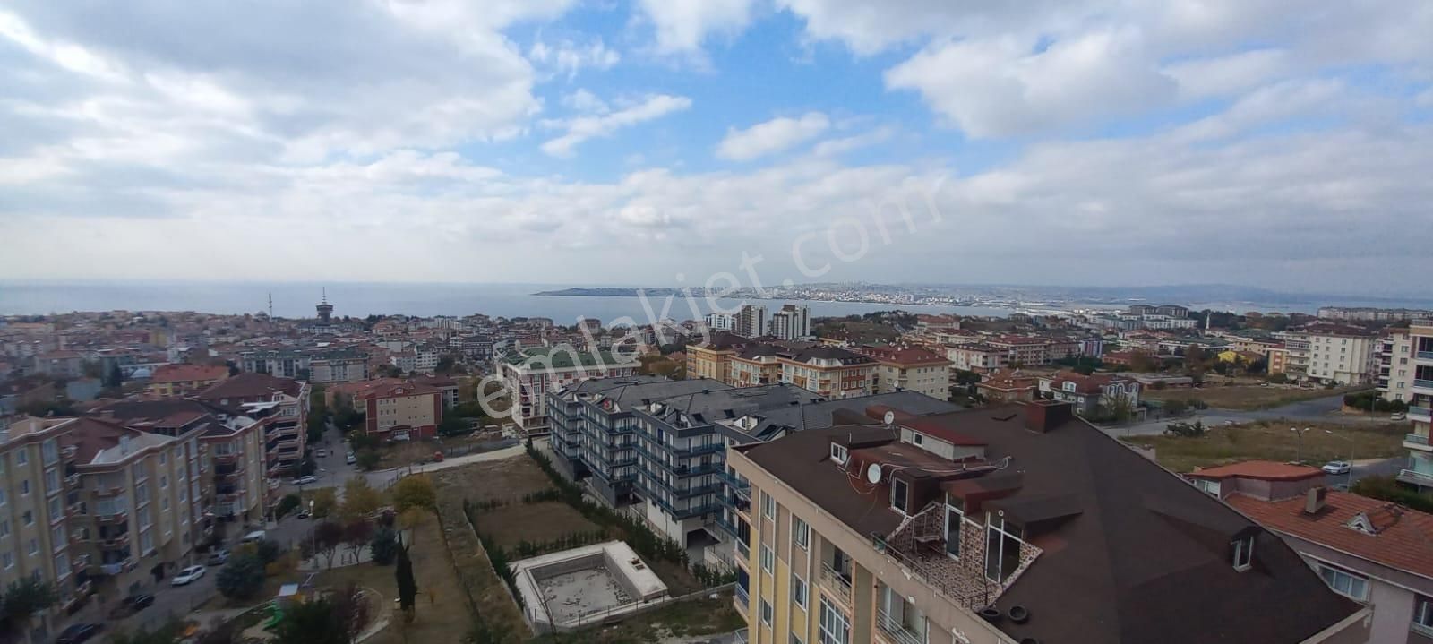 Büyükçekmece Gürpınar Deniz Manzaralı Arsa Parasına Komple Satılık Bina - Görsel 13