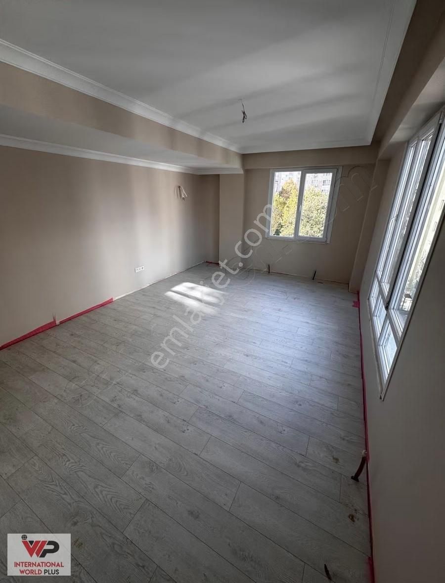 Merdivenköy'de Satılık Lüks 82m2 3+1 - Görsel 9