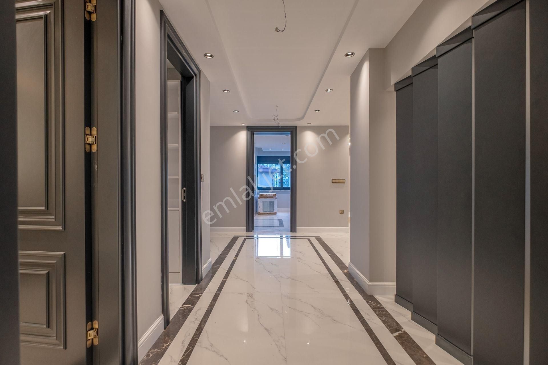 Başakşehir 4 Etap Tadilatlı Satılık Müstakil Villa - Görsel 23