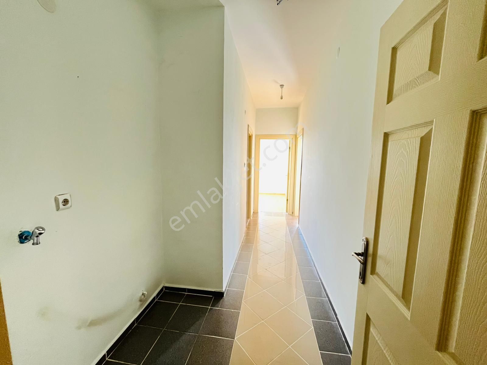 Elisa Gyo//ildem 5 Tramvay Yakını Durukent Sitesi 3+1 Ara Kat Kombili Satılık Fırsat Dairesi - Görsel 17