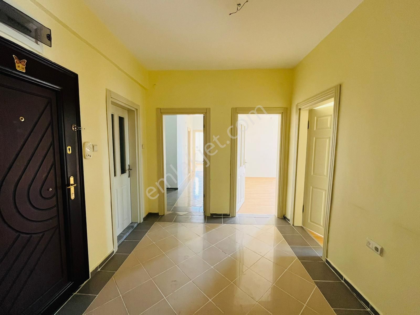 Elisa Gyo//ildem 5 Tramvay Yakını Durukent Sitesi 3+1 Ara Kat Kombili Satılık Fırsat Dairesi - Görsel 13