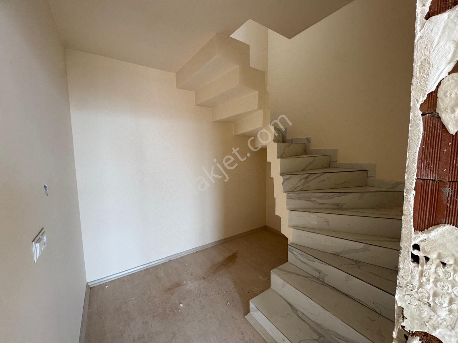 Altın Emlak Giresun'dan Osmaniye Mah.'de Deniz Manzaralı Satılık Ters Dubleks Daire - Görsel 12