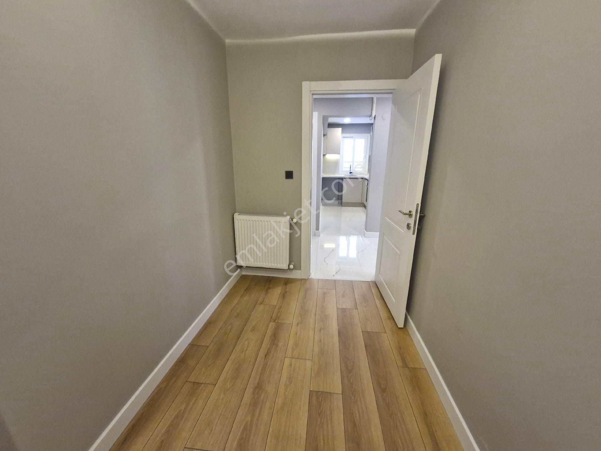 Şehitler Bulvarında Asansörlü 3+1 Ful Tadilatlı Mkd Emlak - Görsel 19