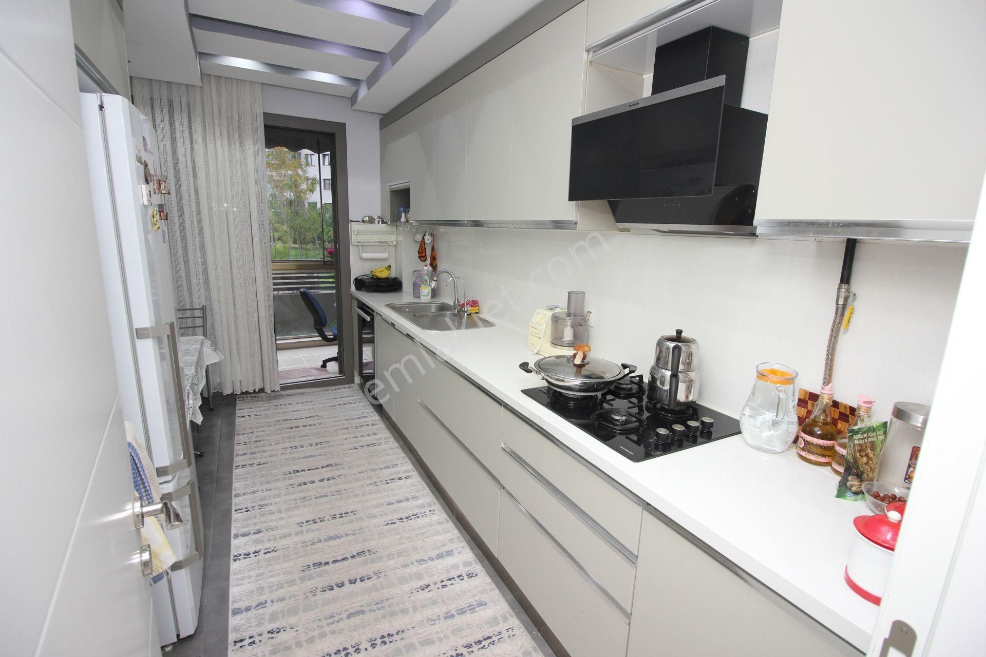 Buca Fırat Mah Zübeyda Hanım Okula Ve Seyfi Demirsoy Has Yakın 3+1 Geniş Satılık Daire - Görsel 12