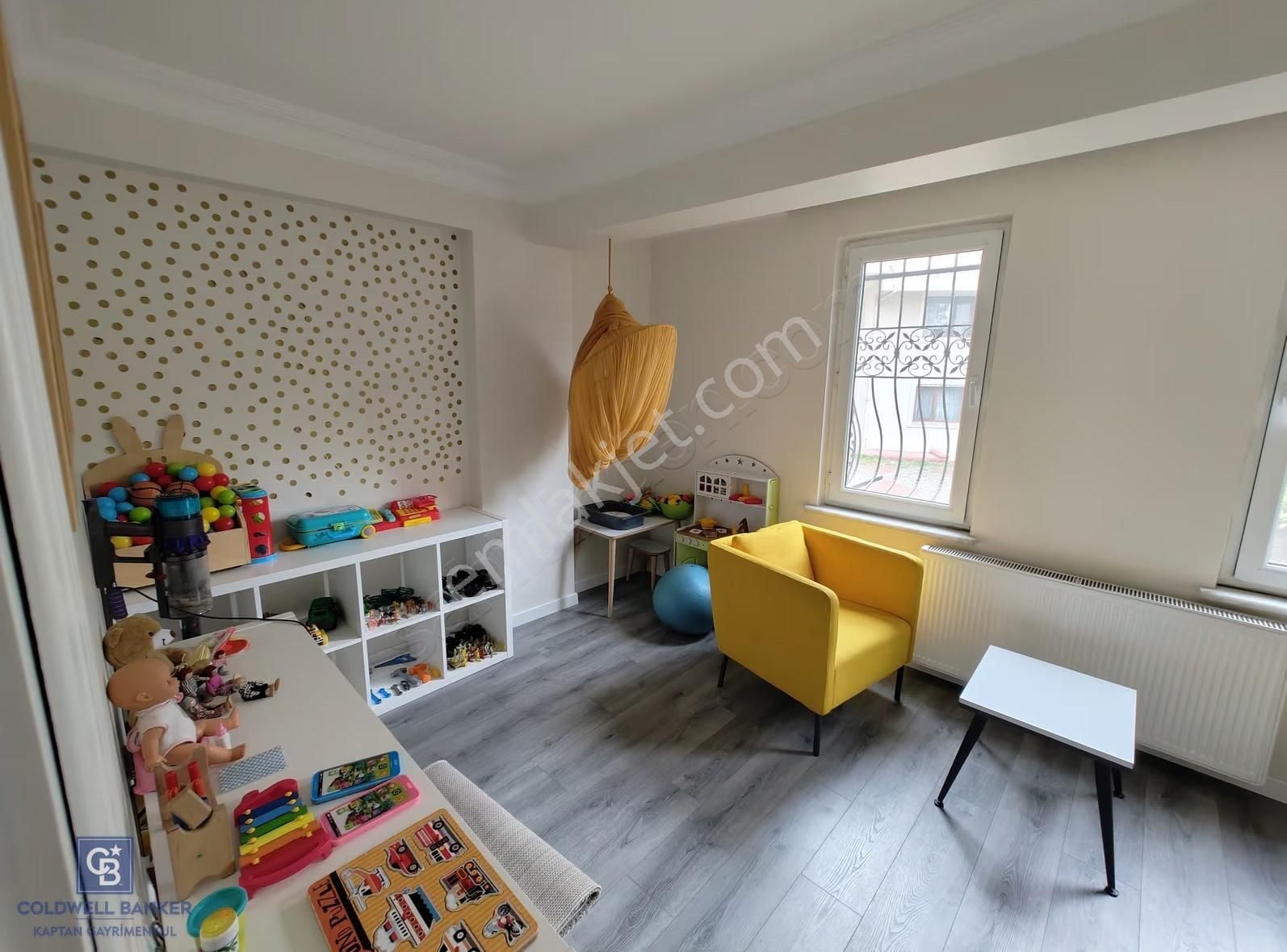 Üsküdar'da Muhteşem Üç Katlı Müstakil Ev - Görsel 8