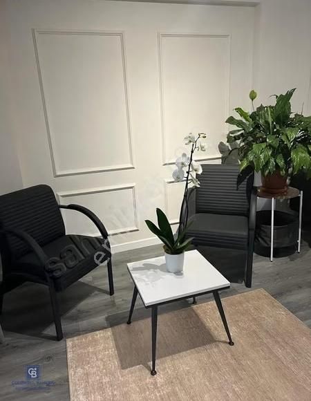 Üsküdar'da Muhteşem Üç Katlı Müstakil Ev - Görsel 14