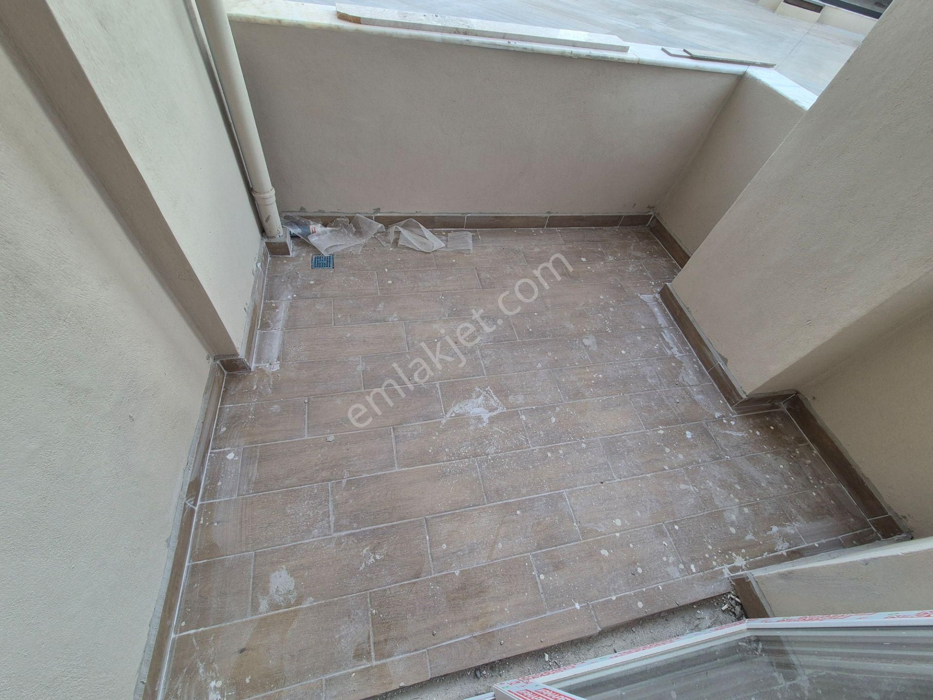 Prestij'den Mezitli Akdeniz'de Güvenlikli Havuzlu Site'de 1+1 Daire - Görsel 16