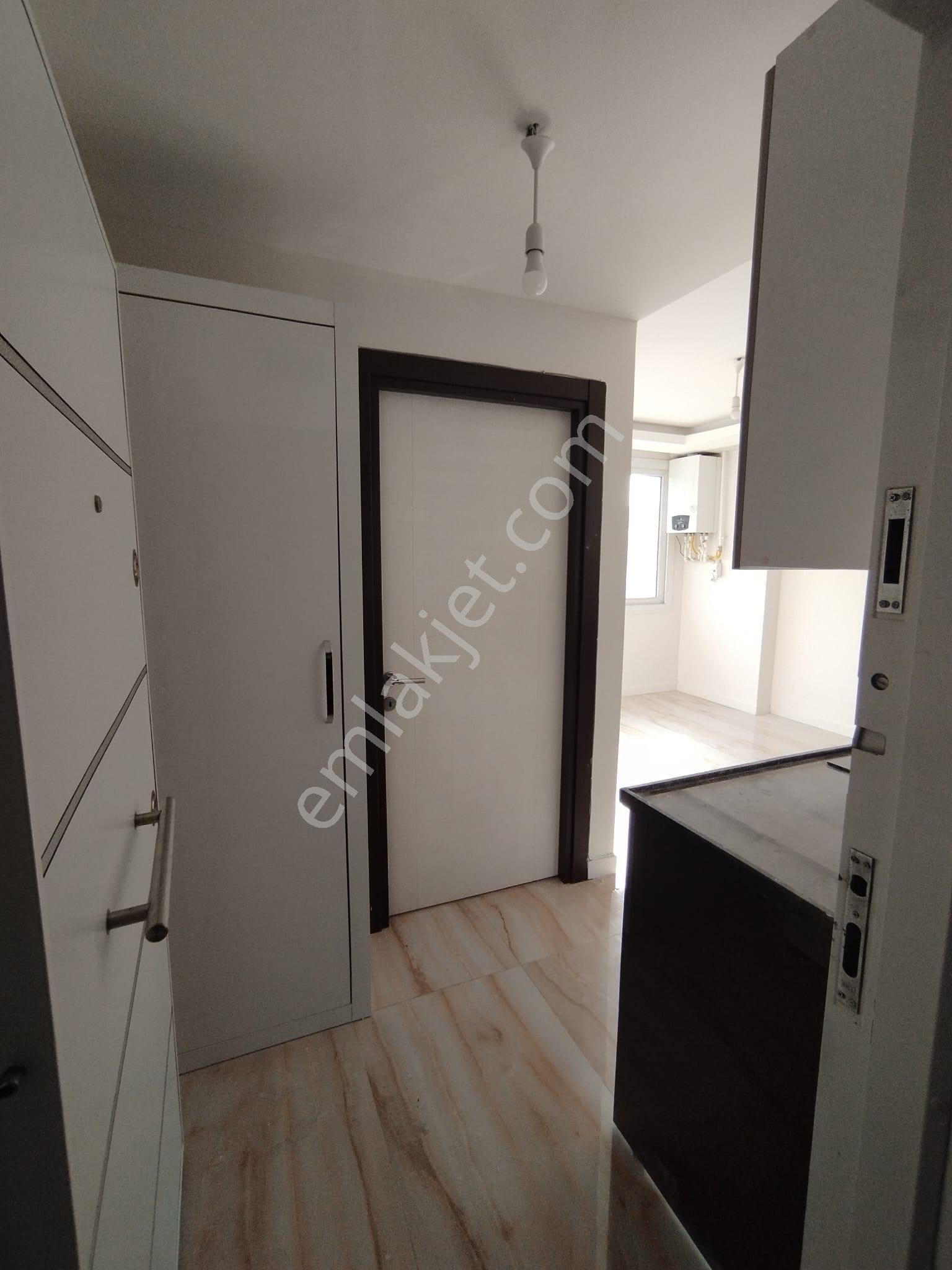 Kenan Evren Bulvarına Yakın Yeni Binada Cephesi Açık Yatırımlık Lüks Daire - Görsel 15