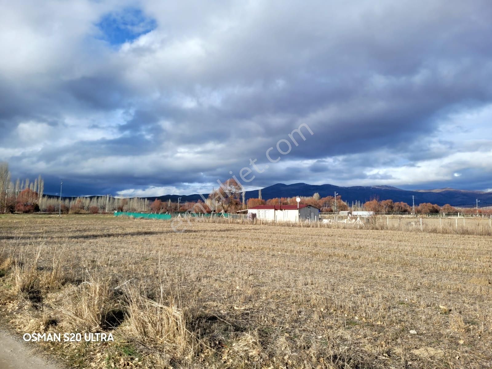 Sağlık Emlakçı'nızdan Anayol Üzeri Müstakil Tapulu 2200m2 Dümdüz Yola Cephe Tarla - Görsel 23