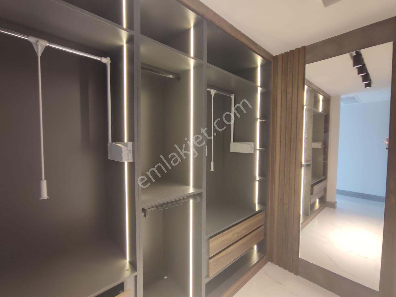 Kuşadası Soğucak'ta Müstakil Özel Havuzlu Ultra Lüks Sıfır 4+1 Villa - Görsel 14