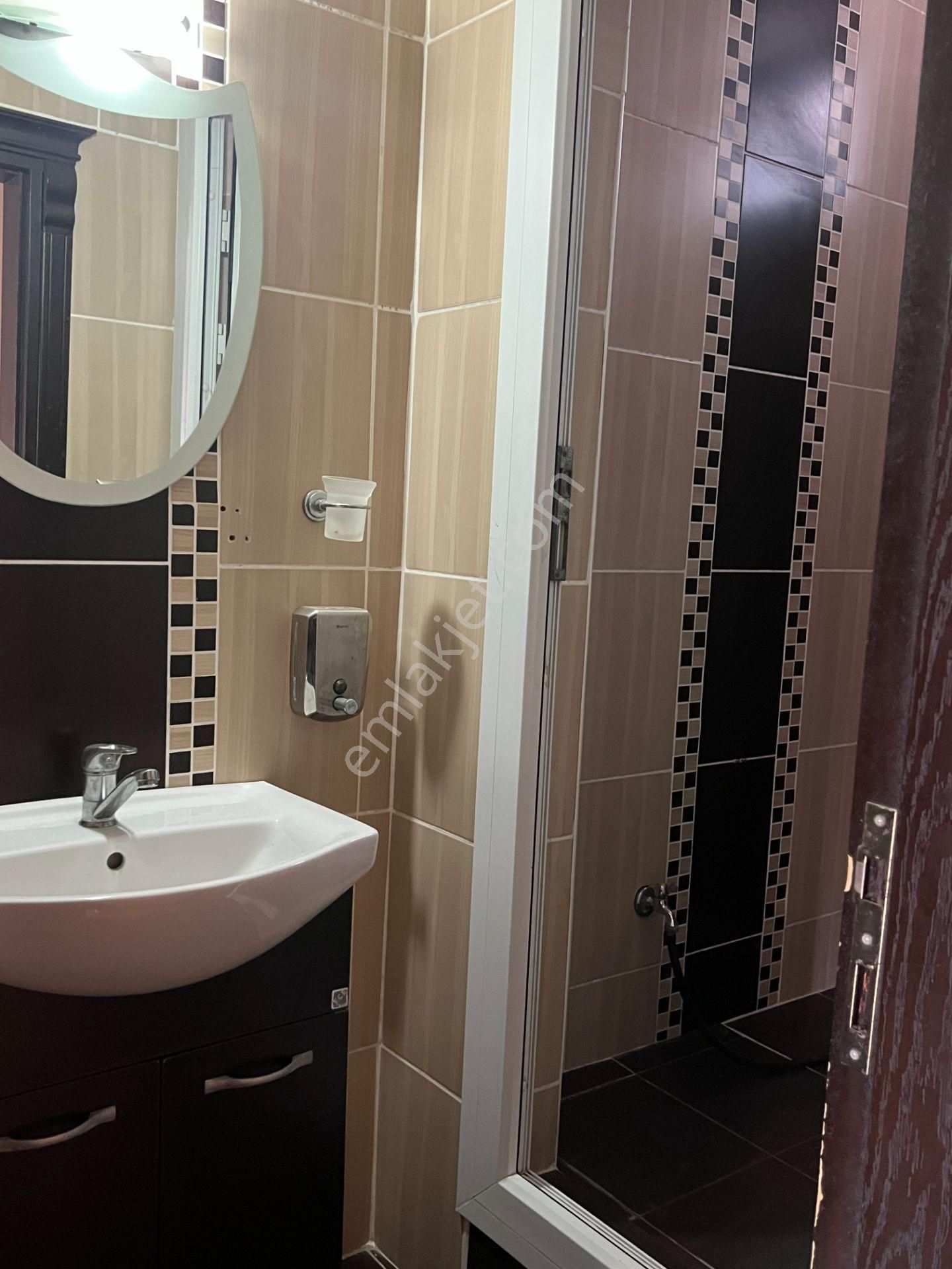 Cumhuriyet Mahallesinde Kiralık 3+1 Daire - Görsel 15