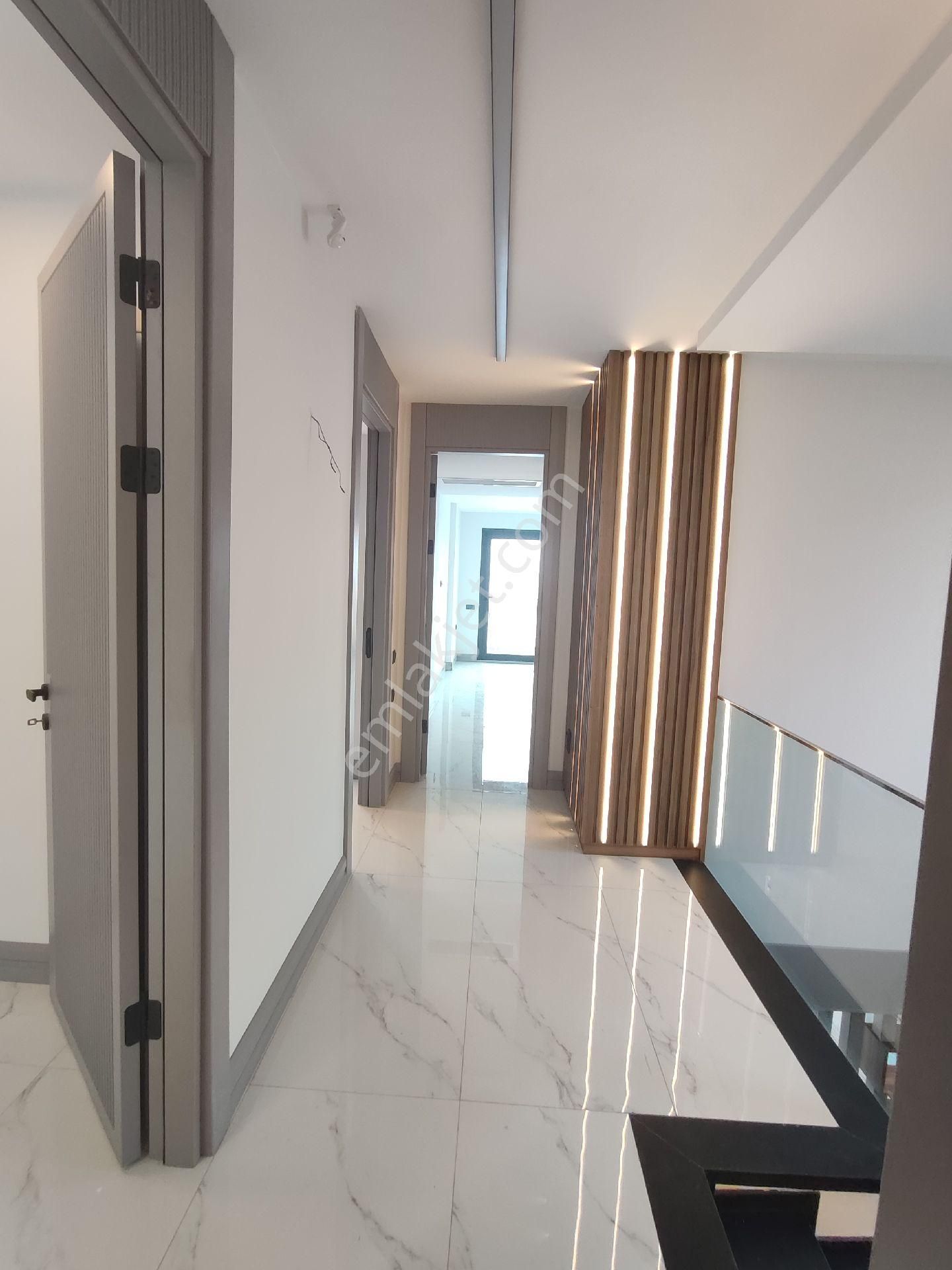 Kuşadası Soğucak'ta Özel Havuzlu 4+1 Ultra Lüks Villa - Görsel 23