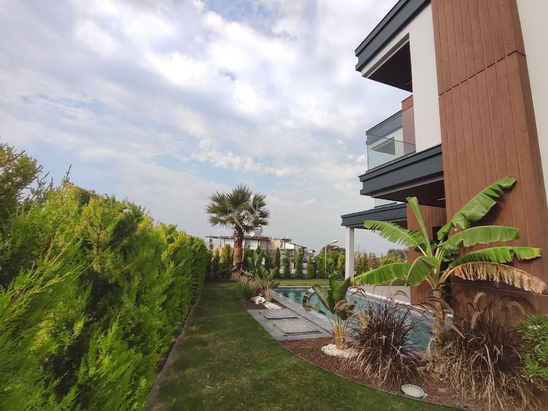 Kuşadası Soğucak'ta Özel Havuzlu 4+1 Ultra Lüks Villa - Görsel 5