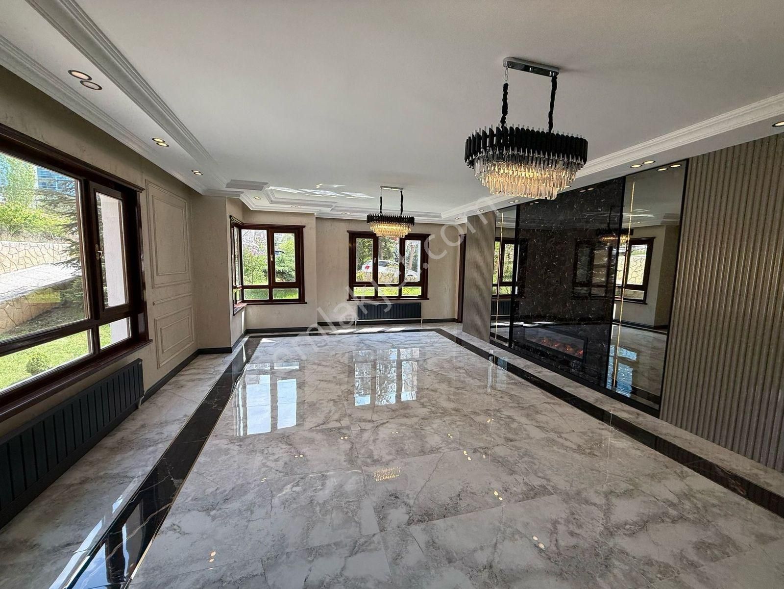 Çukurambar'da 4+1 Kiralık Ultra Lüks Mimar Tasarımlı Yapılı Ofis