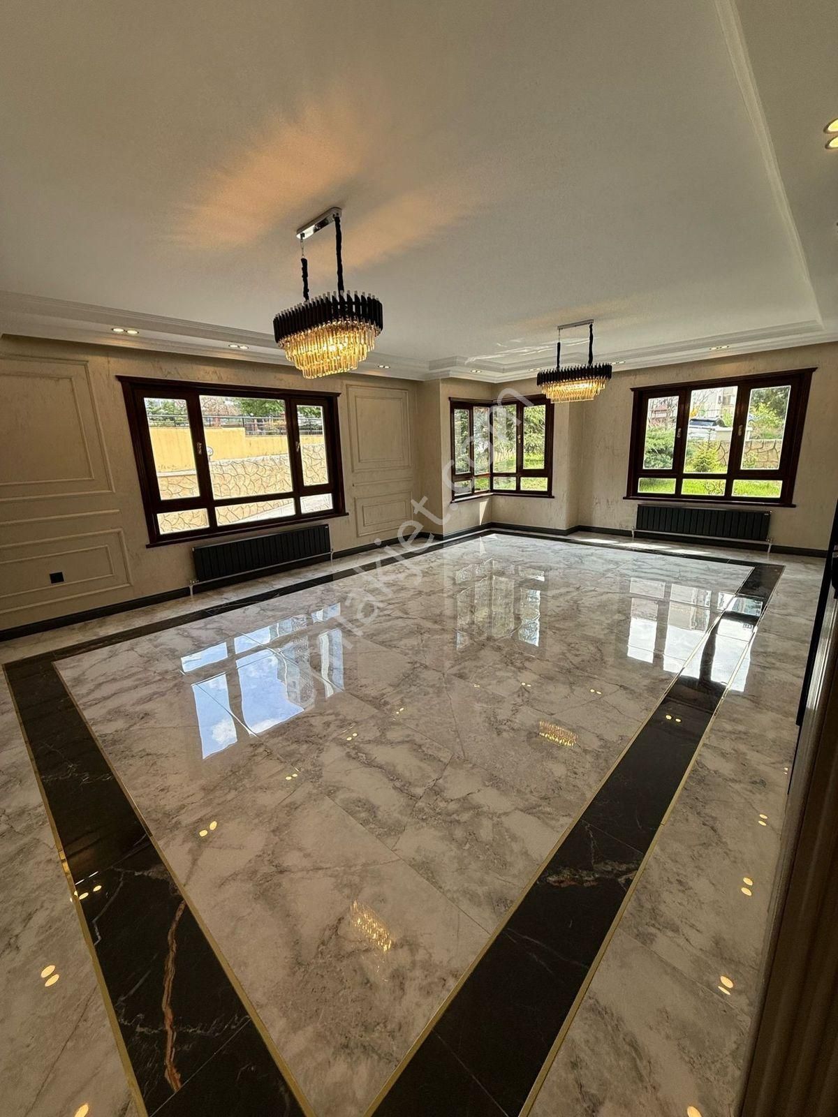 Çukurambar'da 4+1 Kiralık Ultra Lüks Mimar Tasarımlı Yapılı Ofis - Görsel 4