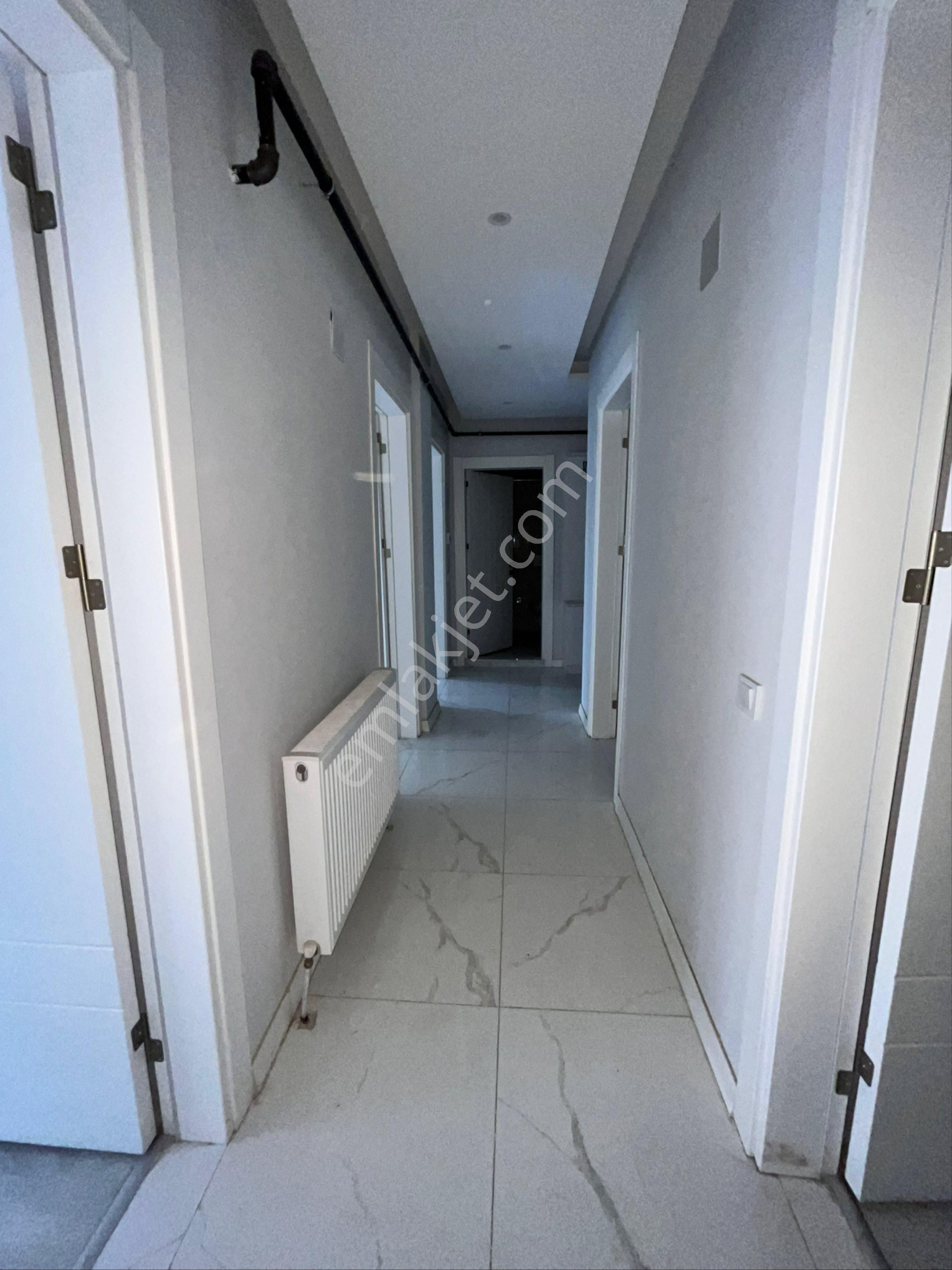 Yeşil Mahallede Cadde Üzeri Satılık Daire - Görsel 12