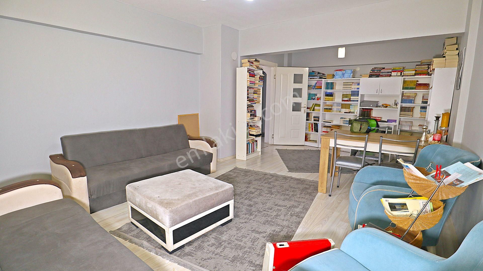 Simge Emlak Mithatpaşa Cad.sahil Yakını Bahçeli Daire - Görsel 5