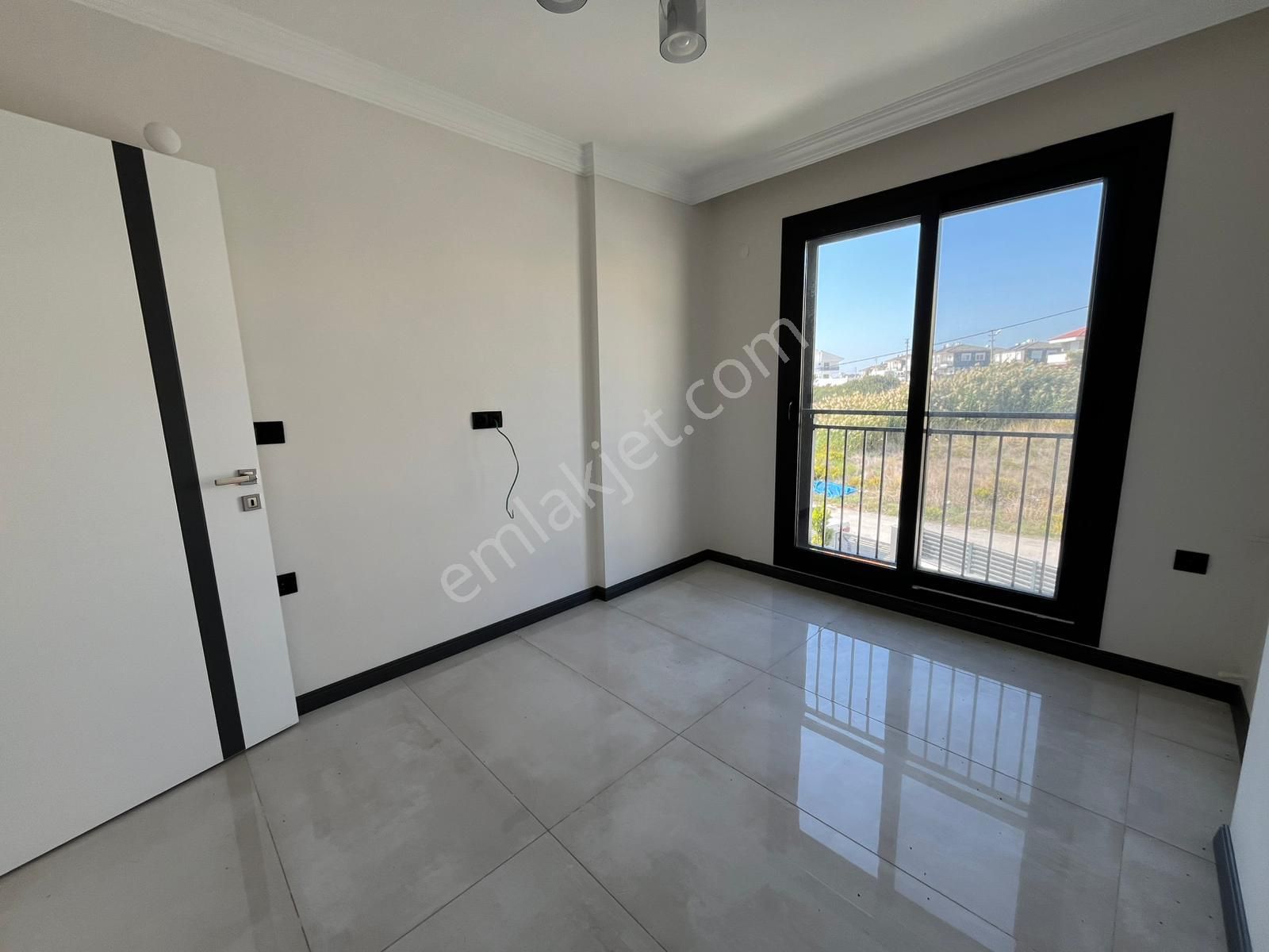 Didimde Havuzlu 3+1 Sıfır Villa - Görsel 25