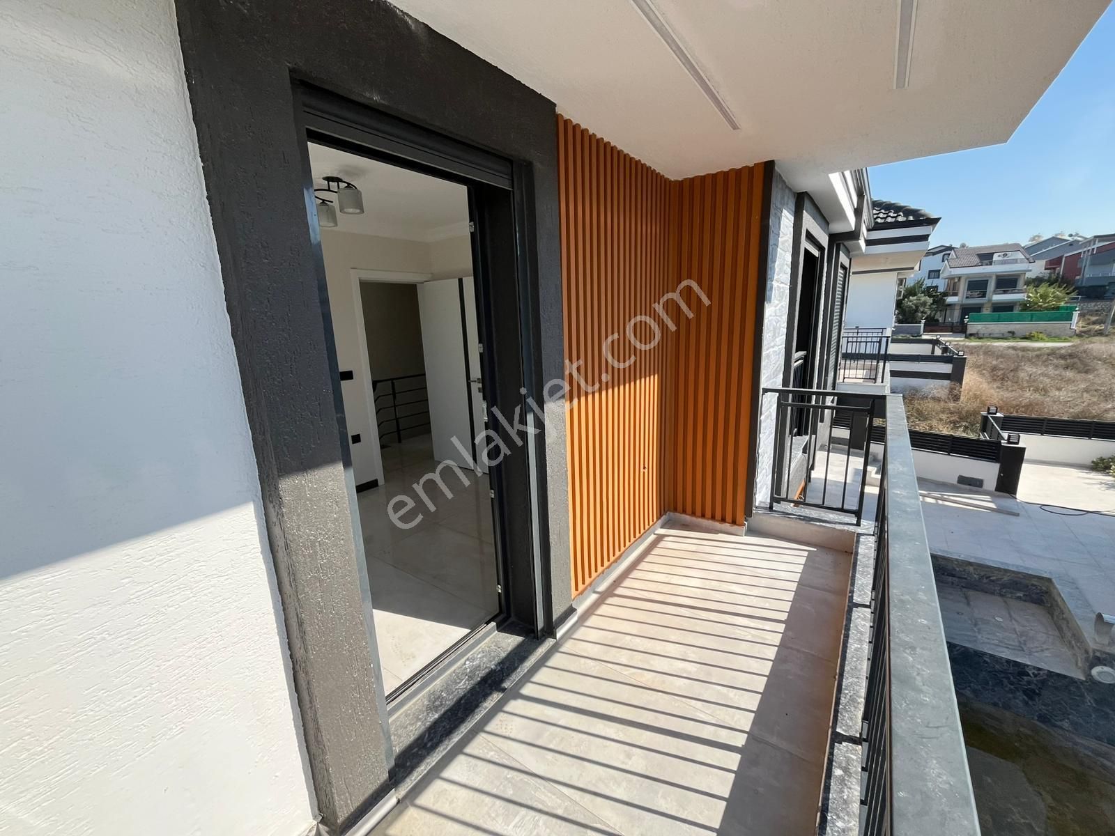 Didimde Havuzlu 3+1 Sıfır Villa - Görsel 17