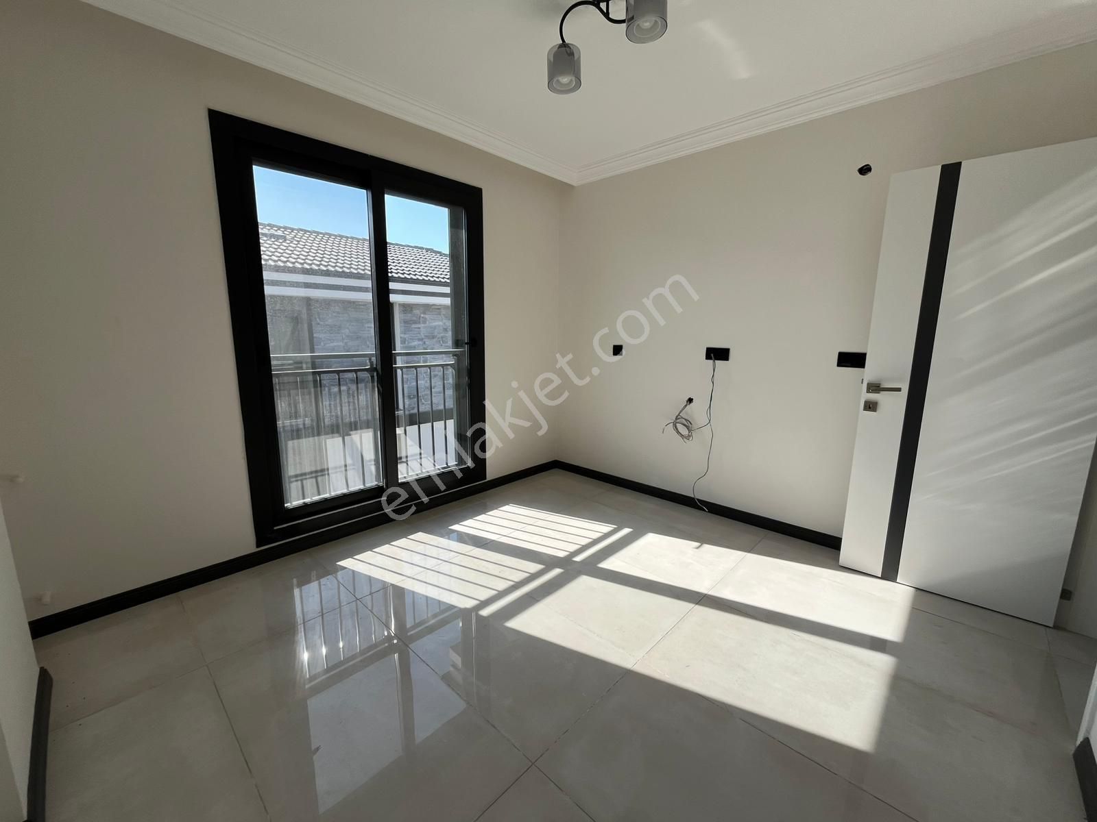 Didimde Havuzlu 3+1 Sıfır Villa - Görsel 14