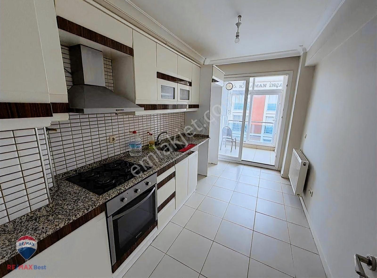 Remax Best Ofisinden Örnekköy'de Kiralık Geniş Daire - Görsel 11