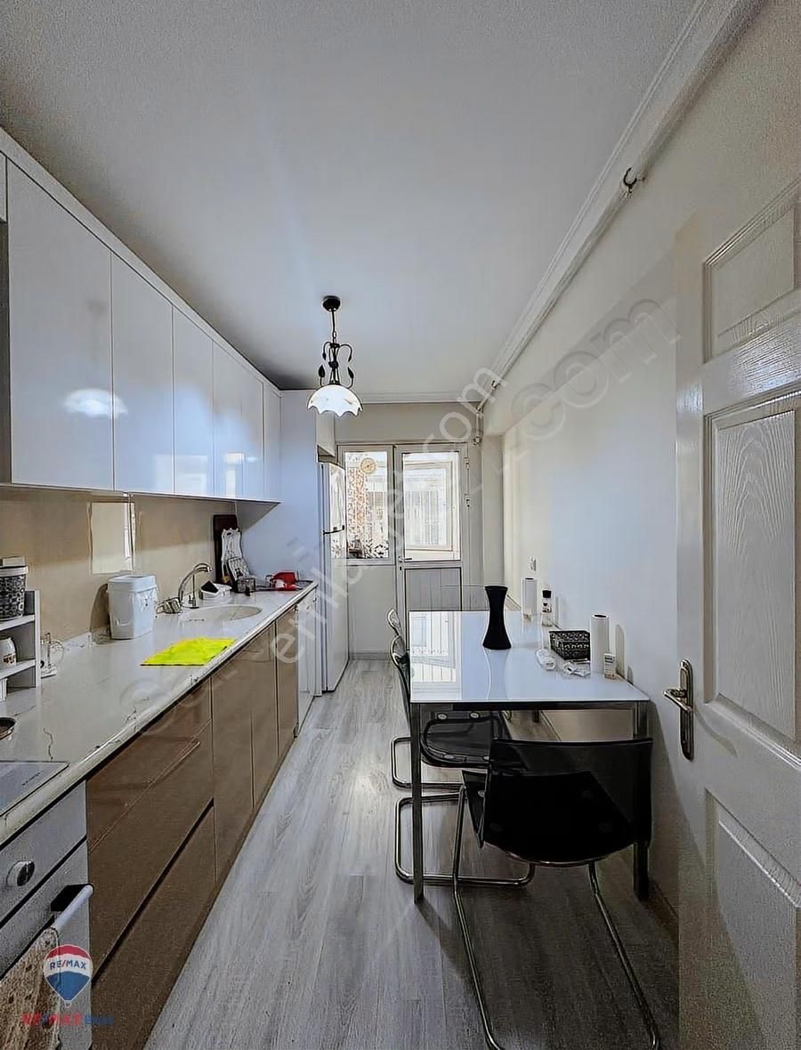 84 Remax Best'ten Bayraklı Soğukkuyu'da Satılık 3+1 Daire - Görsel 12