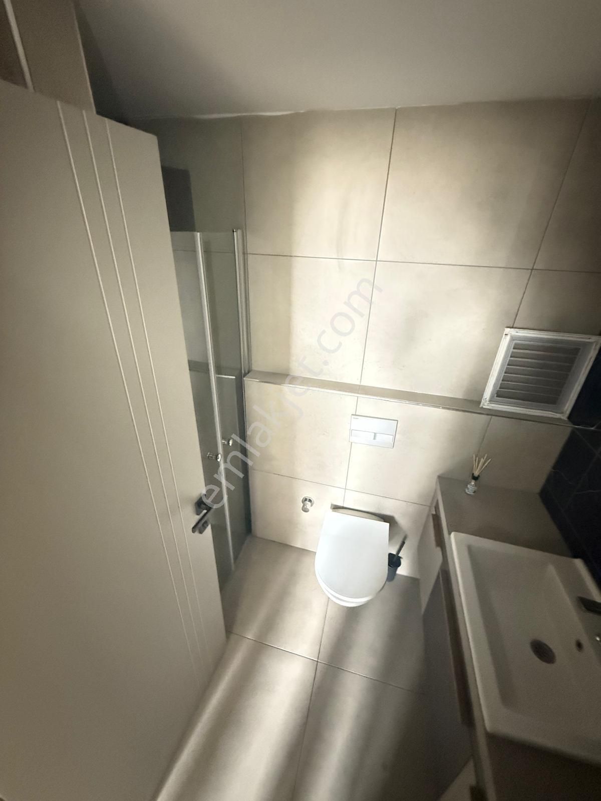 İz'den Bulvar Üzeri Site Nizamiye Havuz Dahil Site Konsept - Görsel 24