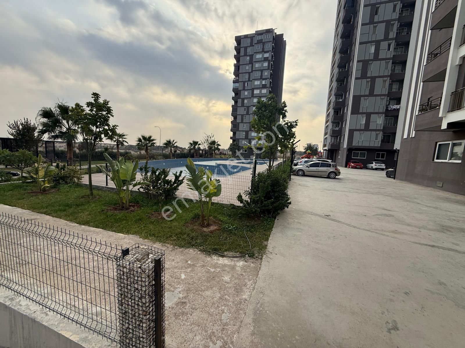 İz'den Bulvar Üzeri Site Nizamiye Havuz Dahil Site Konsept - Görsel 13