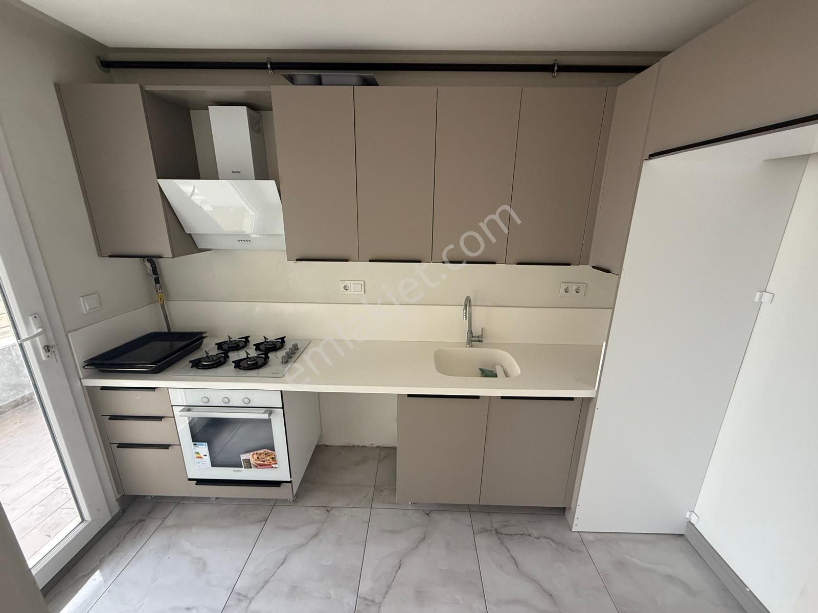 İz'den Bulvar Üzeri Site Nizamiye Havuz Dahil Site Konsept - Görsel 6