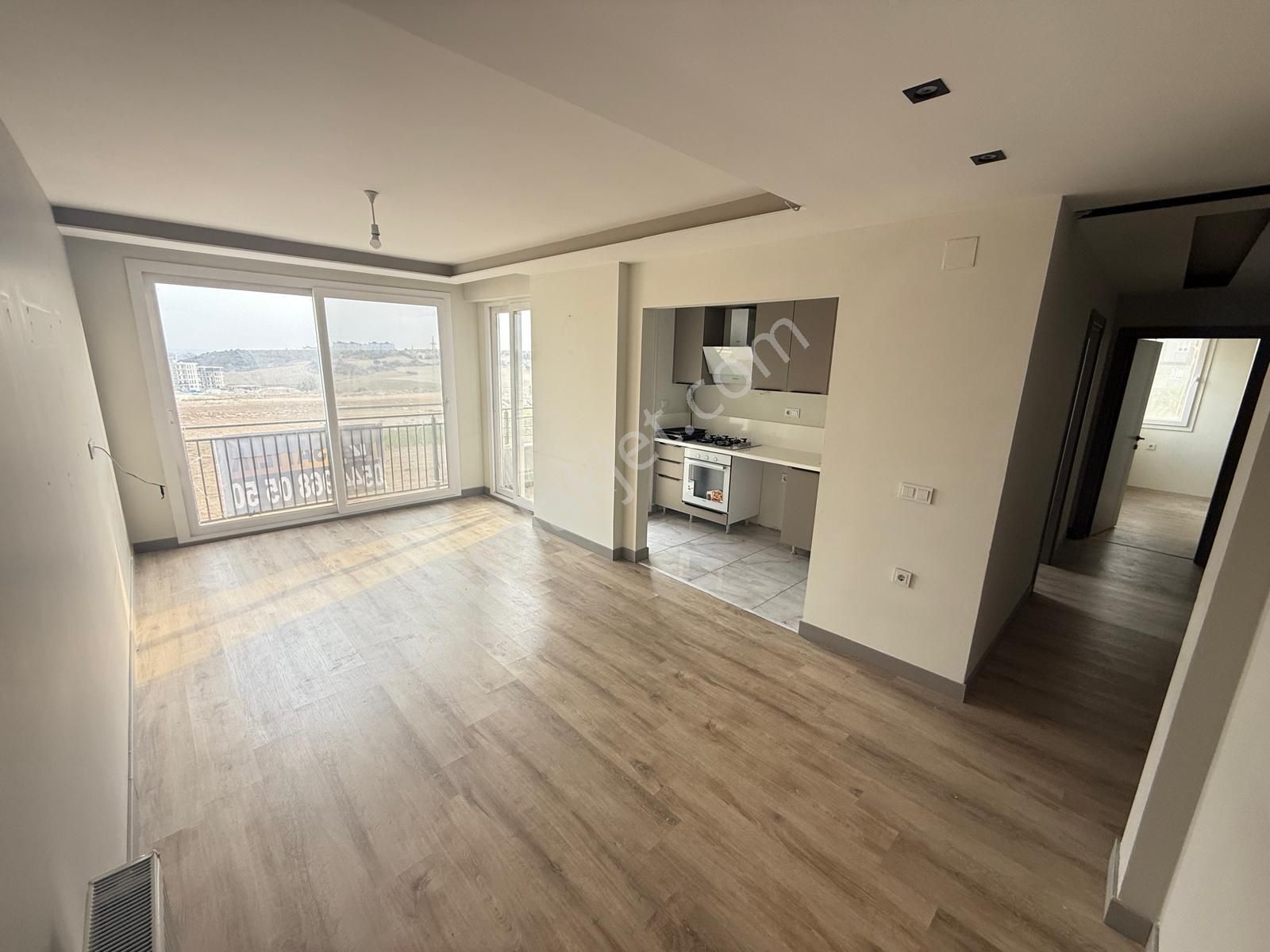 İz'den Bulvar Üzeri Site Nizamiye Havuz Dahil Site Konsept - Görsel 3