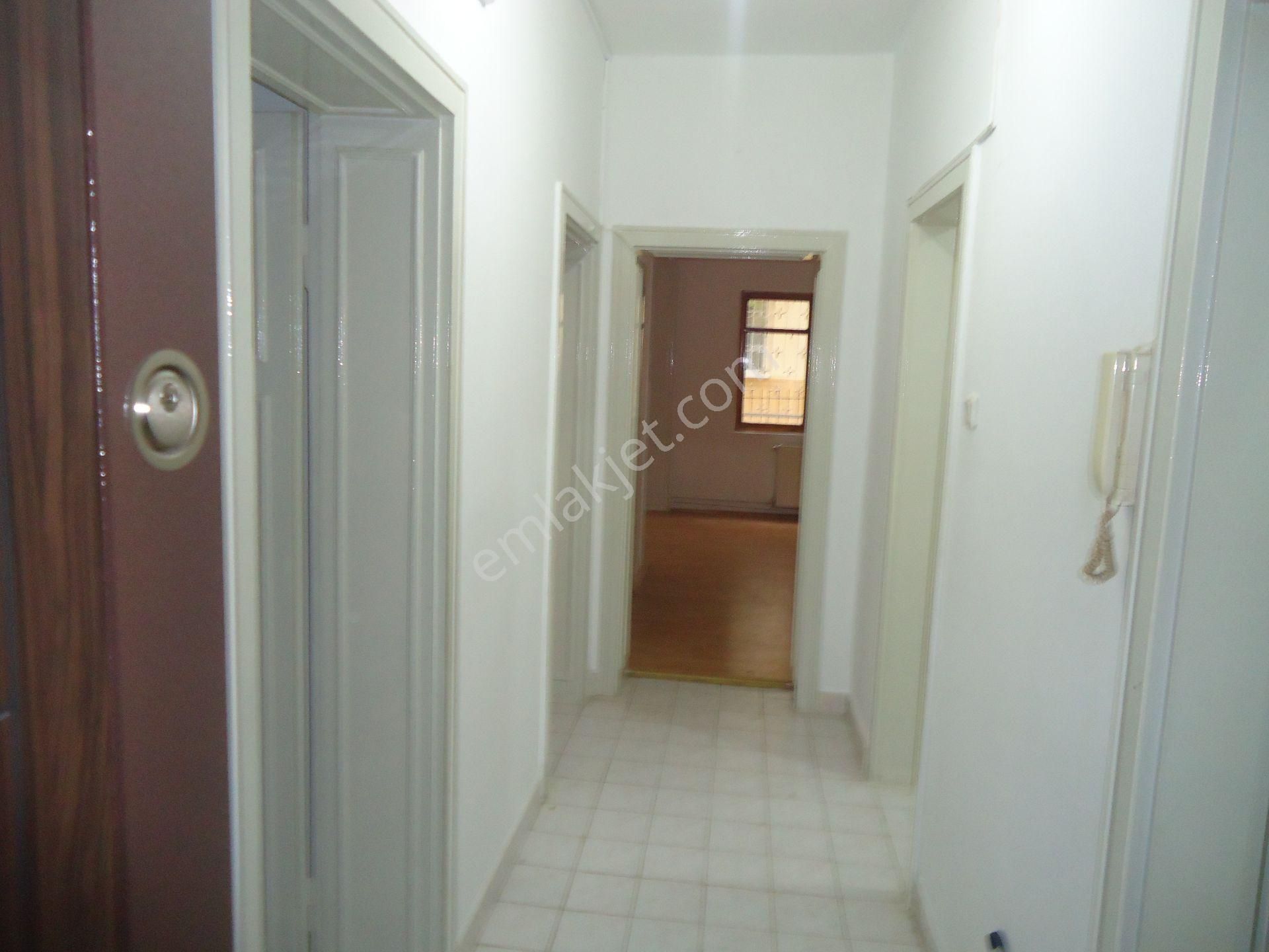 Aydınlıkevlerde Satrılık Daire Gizem Emlaktan - Görsel 18