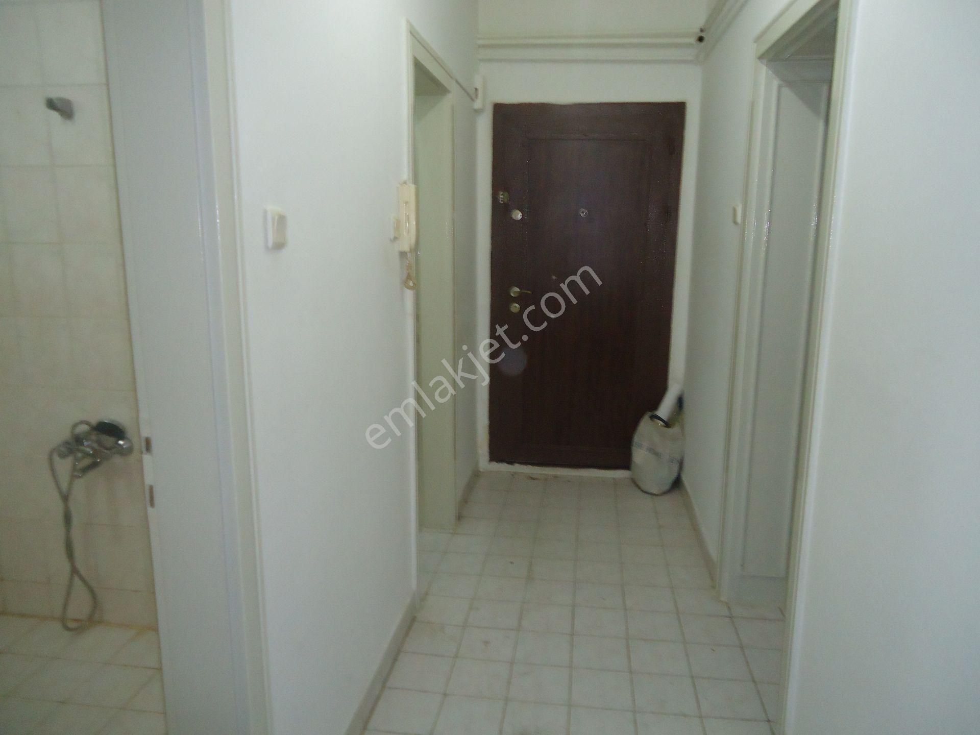 Aydınlıkevlerde Satrılık Daire Gizem Emlaktan - Görsel 17