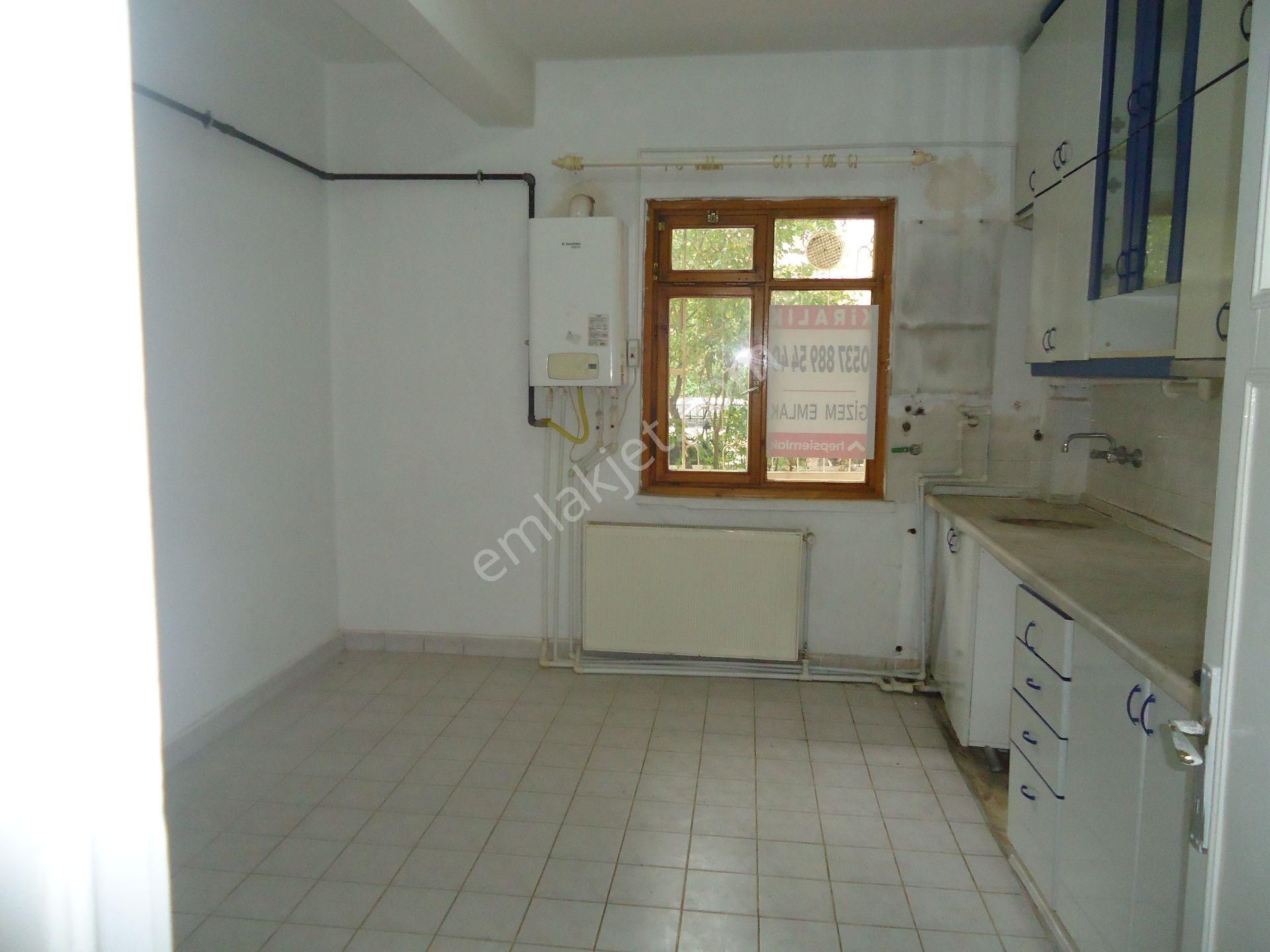 Aydınlıkevlerde Satrılık Daire Gizem Emlaktan