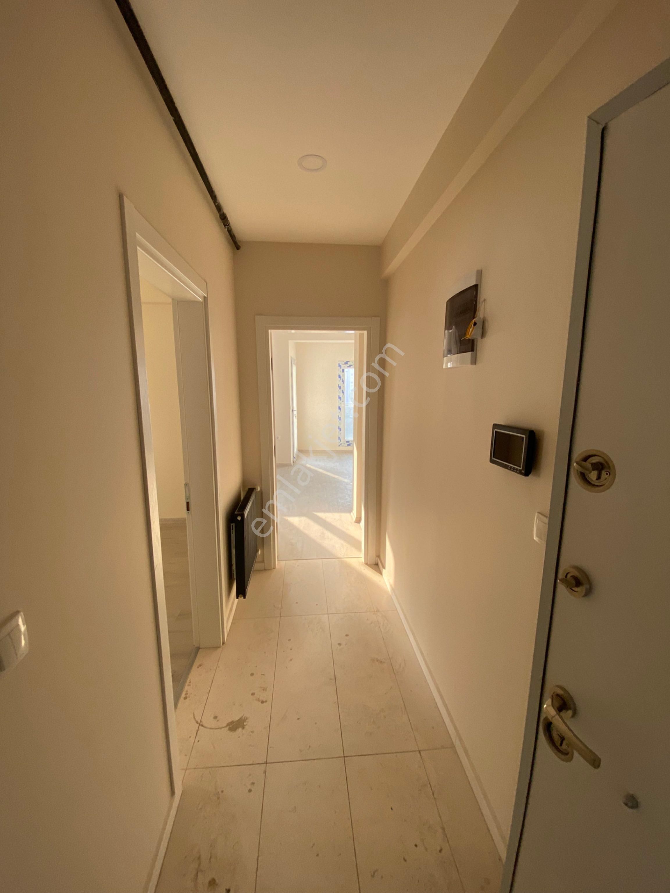 Erzene Mahallesinde 3 Cepheli 2+1 - Görsel 3