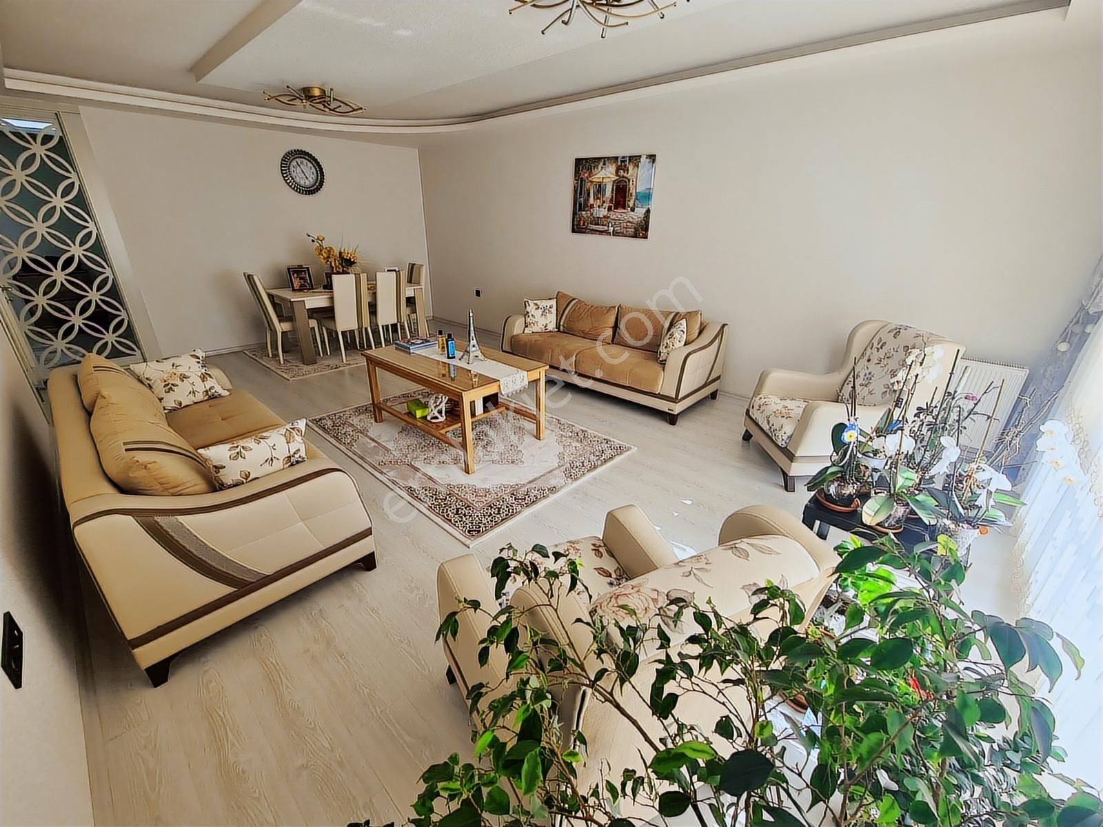 Harikan Lokasyon Anadolu Vizyon'da Güvenlikli Teras Balkonlu 4+1 - Görsel 4