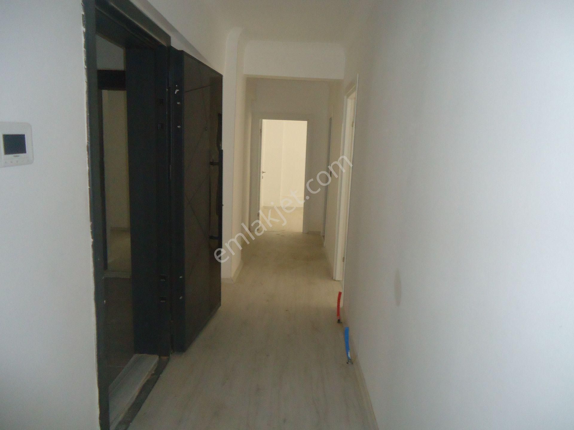 Aydınlıkevlerde Sıfır2+1 Satılık Daire Gizem Emlaktan - Görsel 12