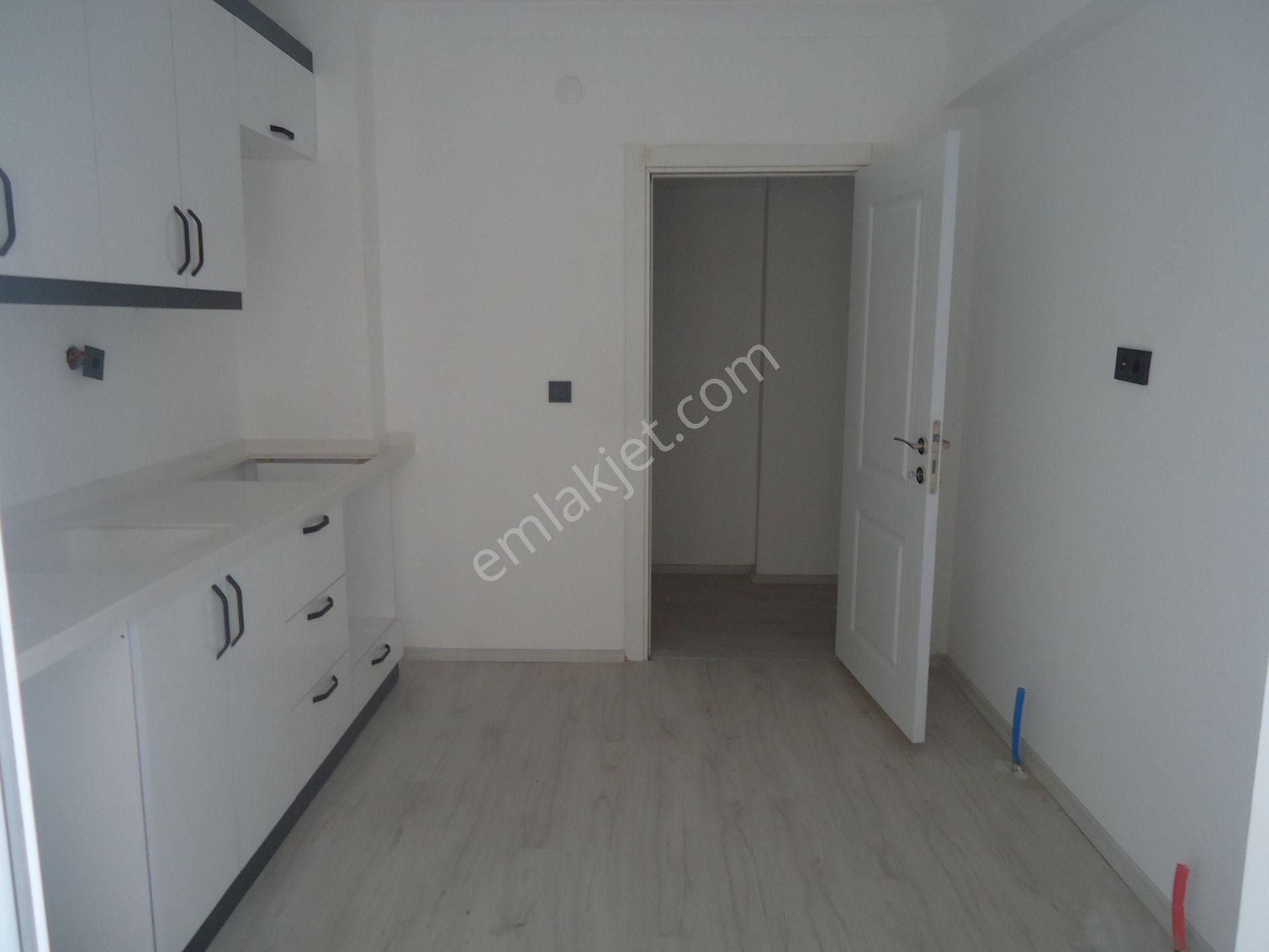 Aydınlıkevlerde Sıfır2+1 Satılık Daire Gizem Emlaktan - Görsel 6