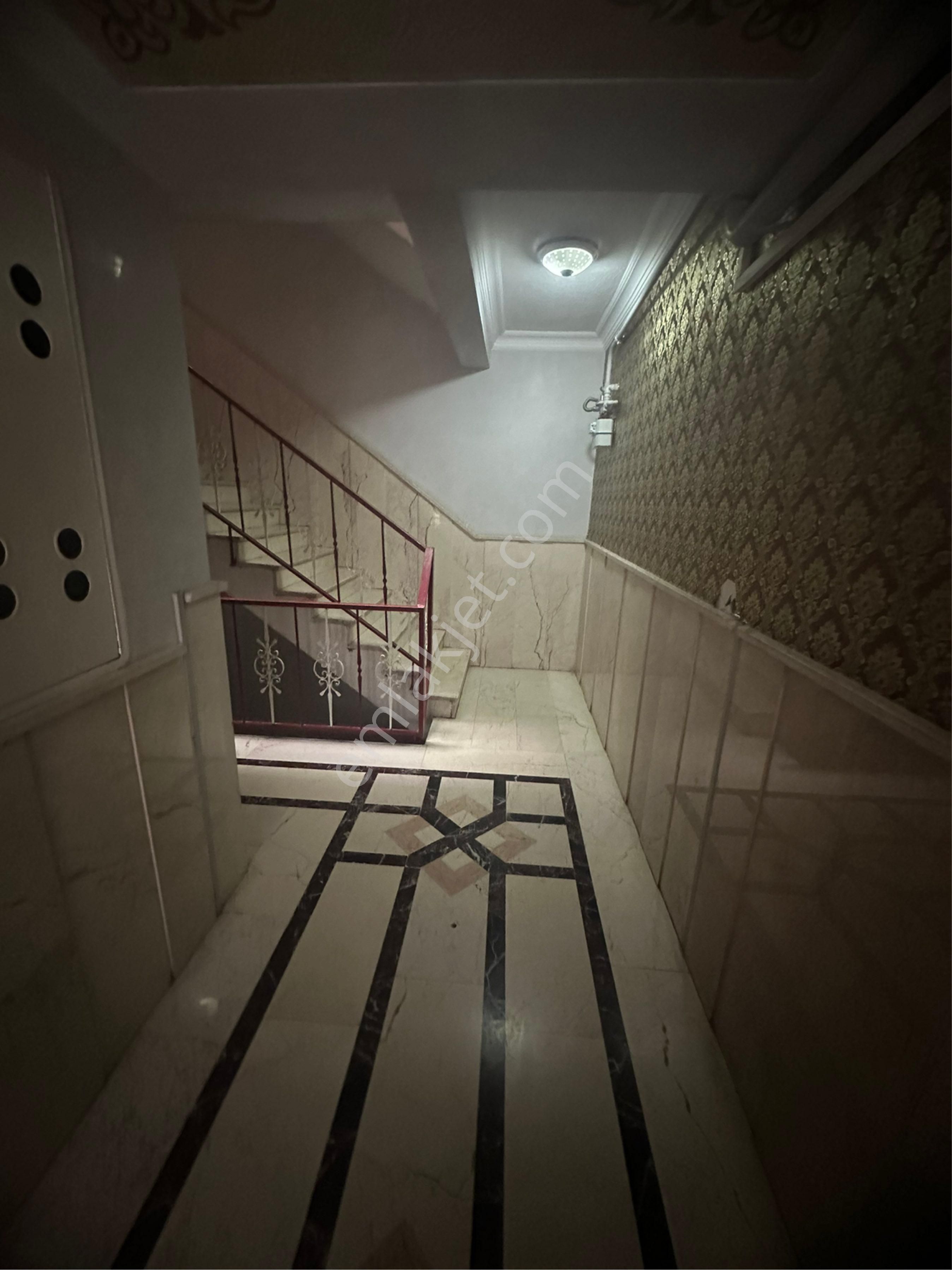 Mecidiye Metrosunun Dibinde 3+1 Geniş Kiralık Daire - Görsel 21