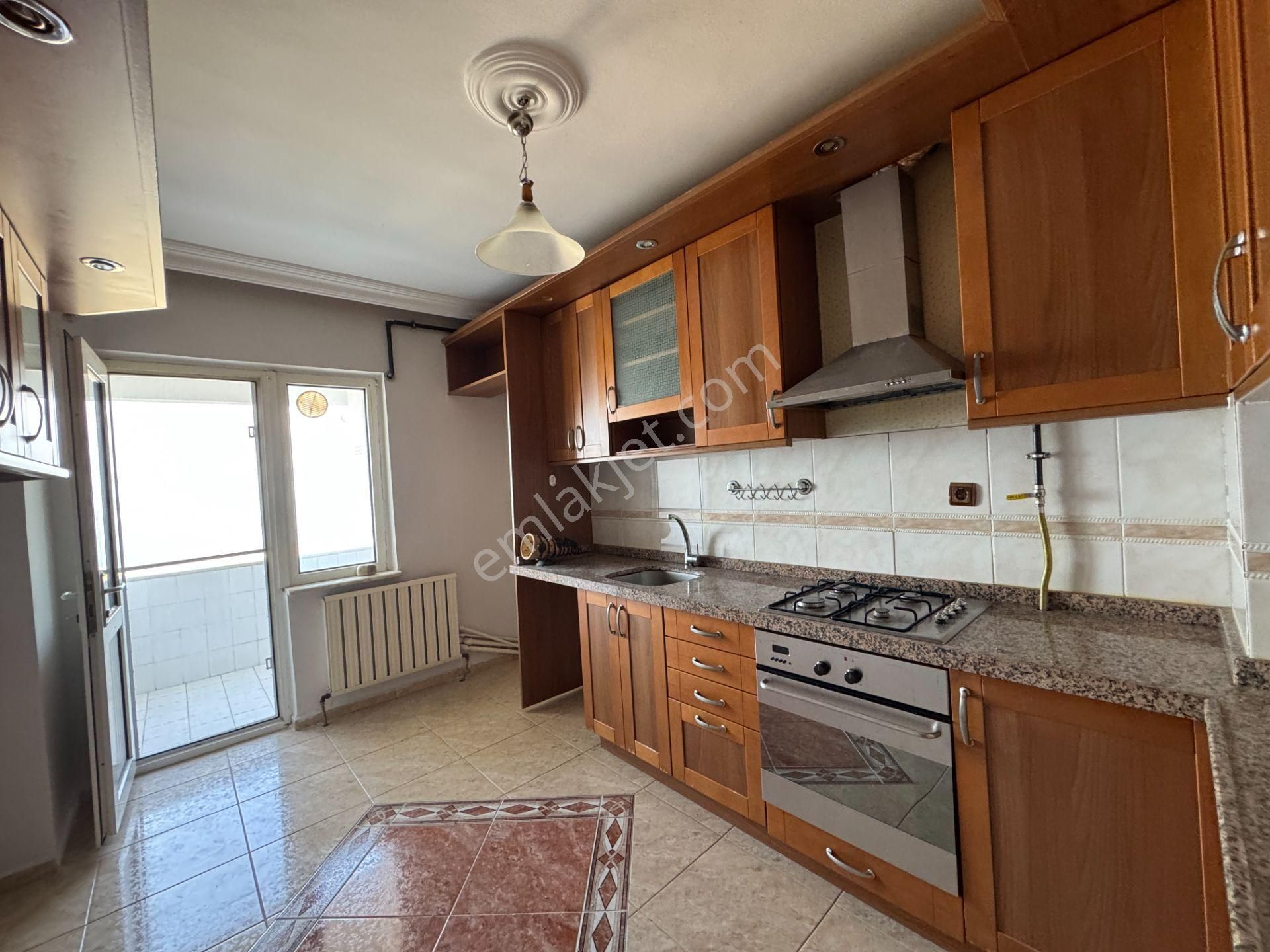 Trabzon 1 Nolu Beşirli Mahallesi Deniz Manzaralı 3.5+1 Kiralık Konut - Görsel 8