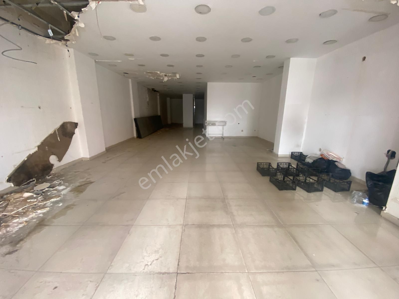 Acill Konak Zeytinlik Mah.de Kemer İzban Yakın Mesafede 110m2+100batarlı Satılık Dükkan - Görsel 4