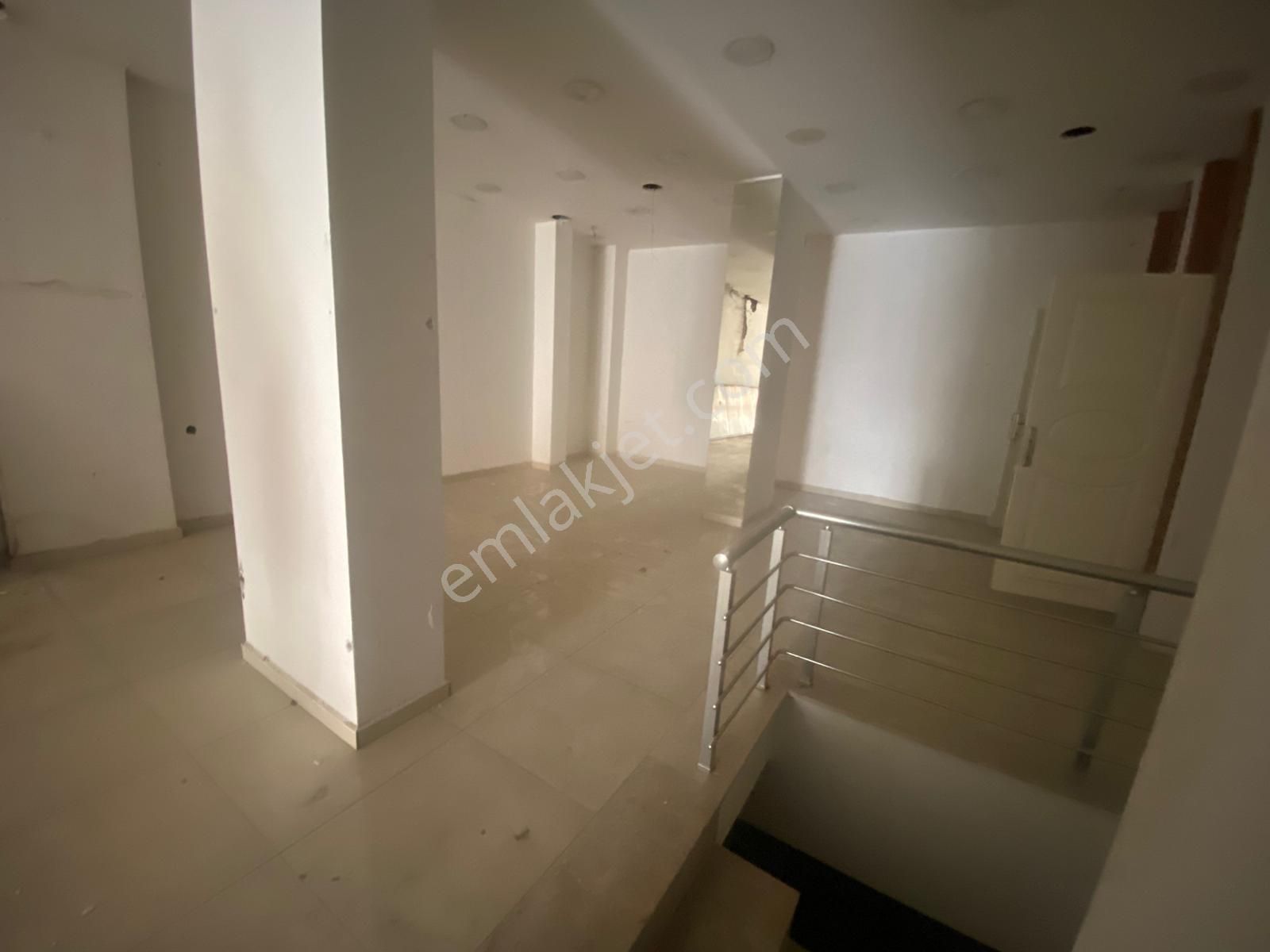 Acill Konak Zeytinlik Mah.de Kemer İzban Yakın Mesafede 110m2+100batarlı Satılık Dükkan - Görsel 7