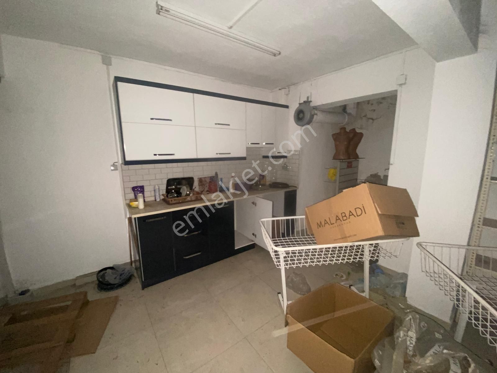 Acill Konak Zeytinlik Mah.de Kemer İzban Yakın Mesafede 110m2+100batarlı Satılık Dükkan - Görsel 11