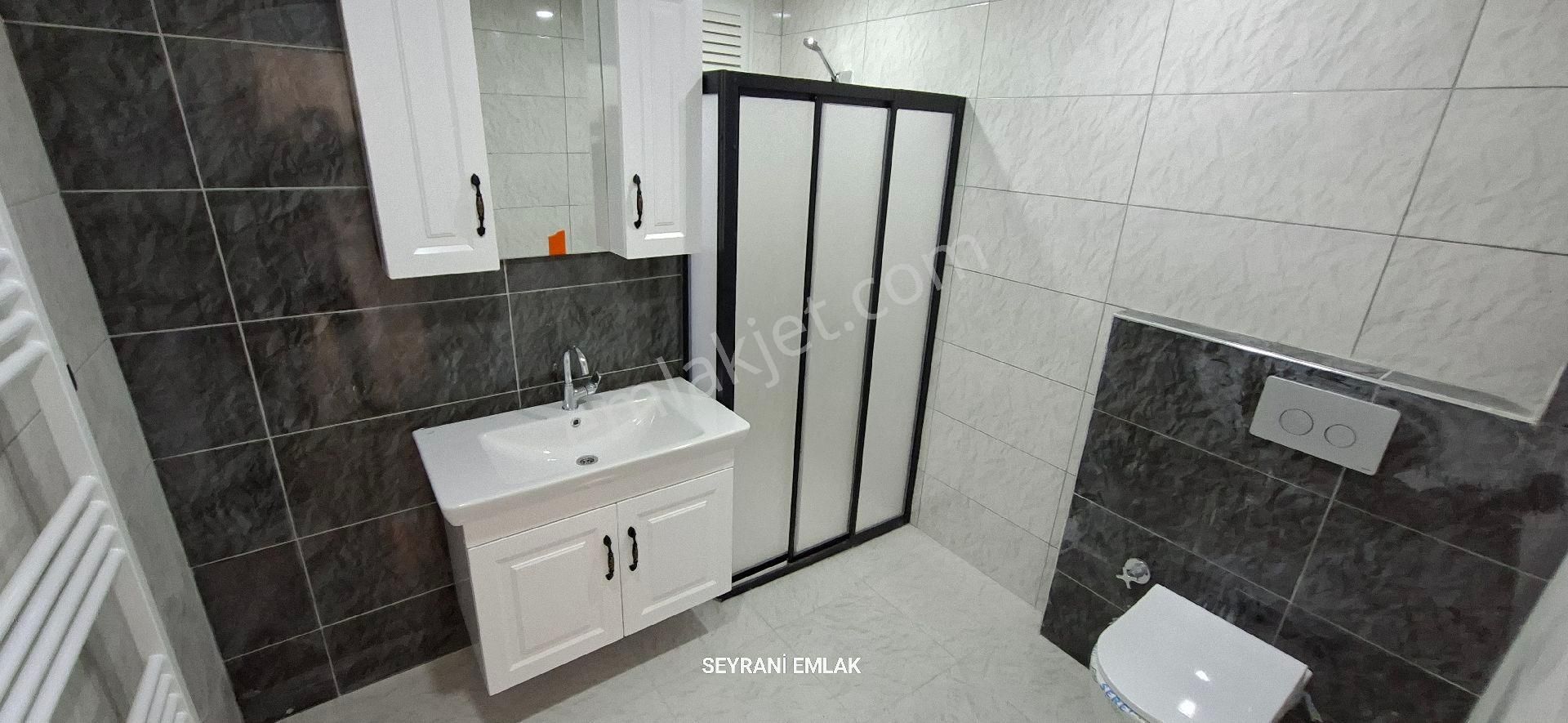 Develi Çarşı Merkezinde Satılık 3+1 Çok Geniş Orta Kat - Görsel 9