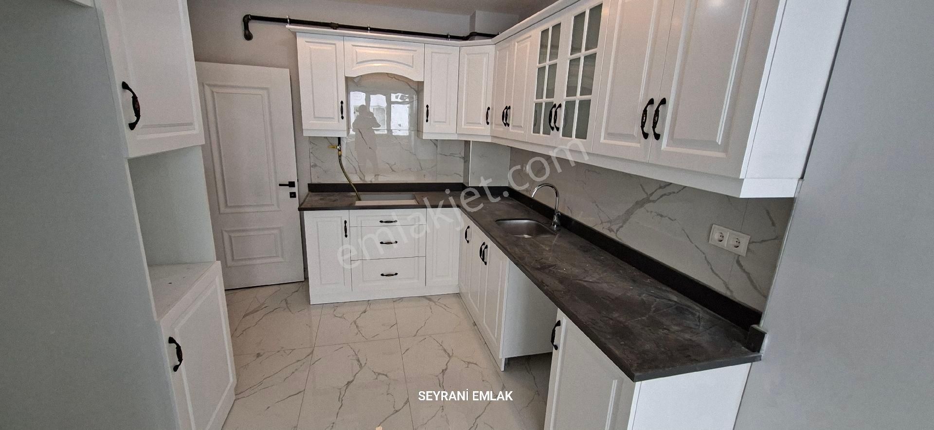 Develi Çarşı Merkezinde Satılık 3+1 Çok Geniş Orta Kat - Görsel 6