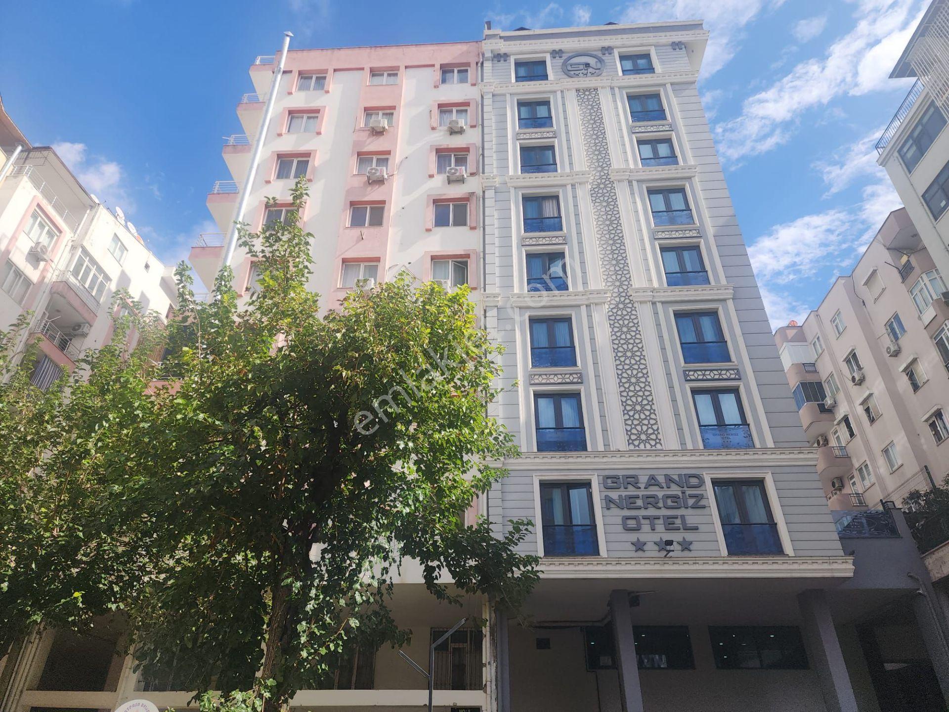 Şehrin Göbeğinde Markantalya Karşısı , Tamamen Yenilenmiş Geniş 2+1 Daire - Görsel 6