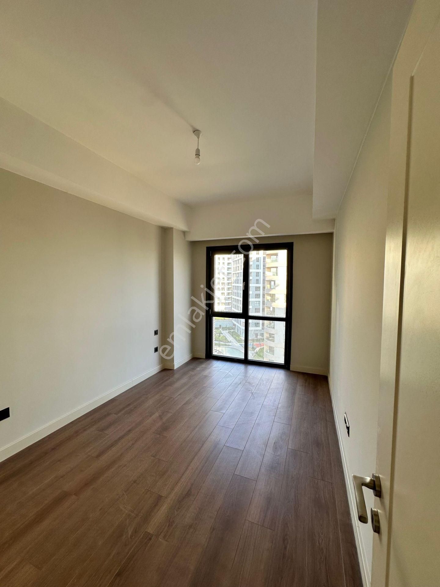 Ram's Cıty Haliç'te Deniz & Adalar & Peyzaj Manzaralı 1 + 1 - Görsel 10