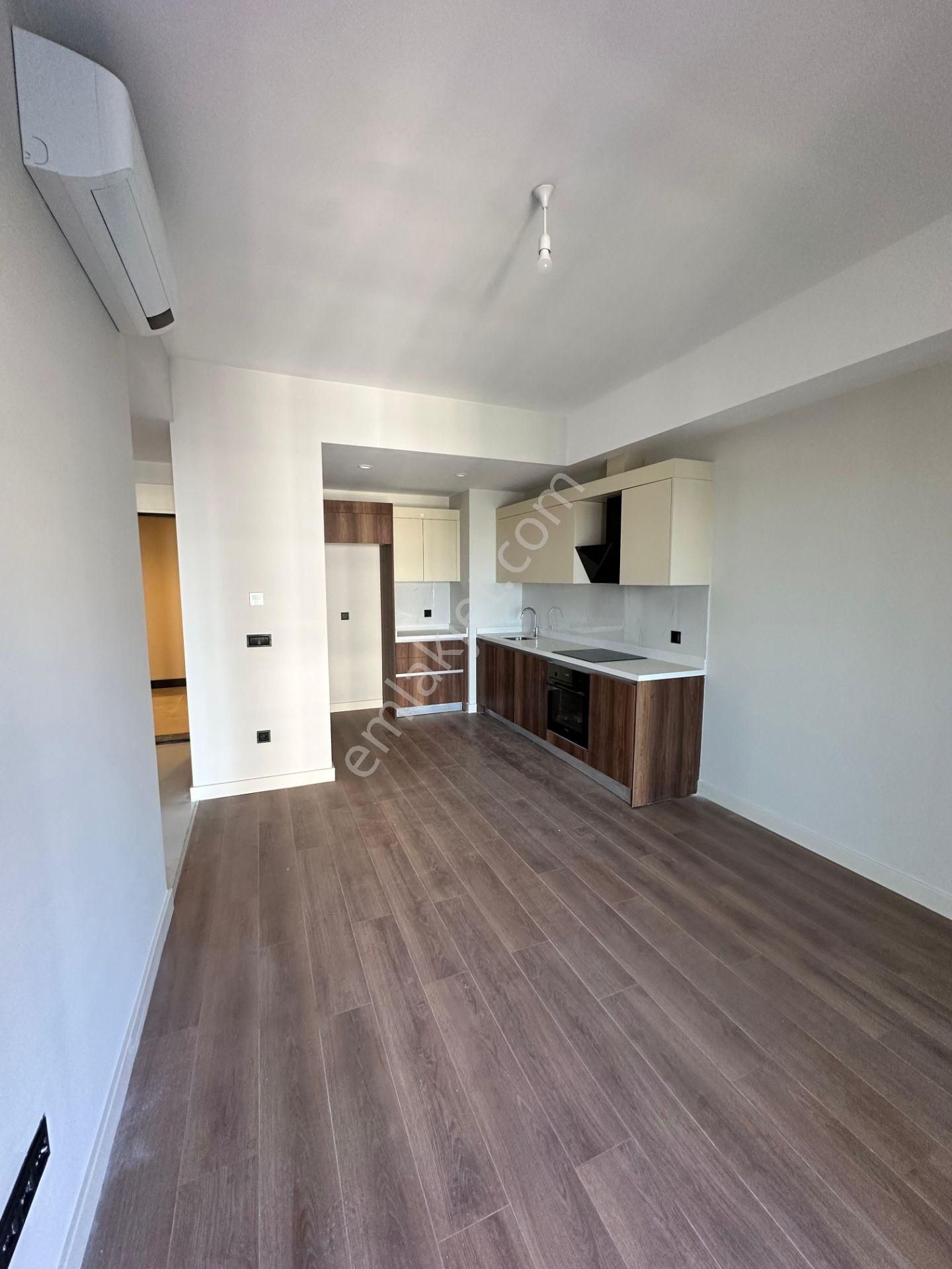 Ram's Cıty Haliç'te Deniz & Adalar & Peyzaj Manzaralı 1 + 1 - Görsel 6