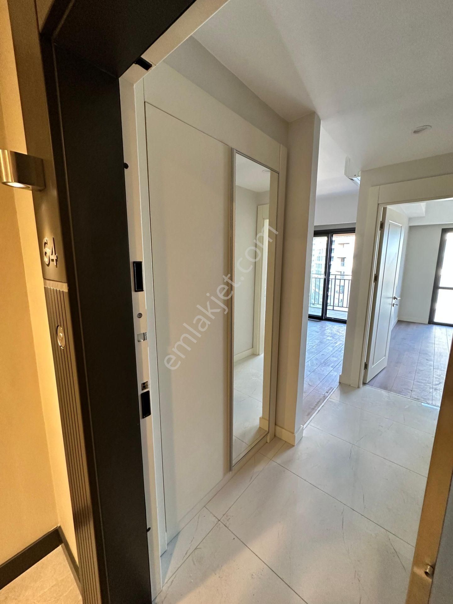 Ram's Cıty Haliç'te Deniz & Adalar & Peyzaj Manzaralı 1 + 1 - Görsel 10